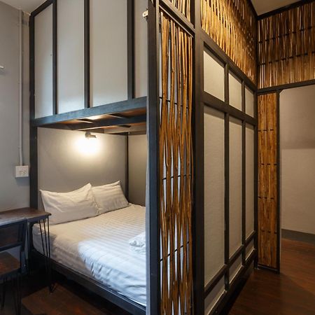 Hostel One Art And Gallery Чіангмай Екстер'єр фото