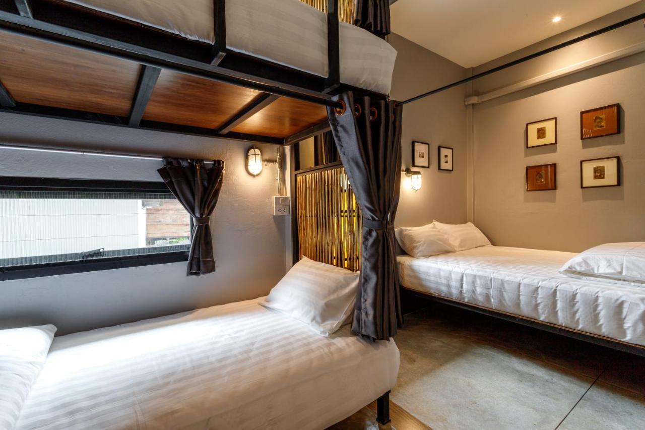 Hostel One Art And Gallery Чіангмай Екстер'єр фото